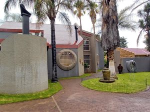 4 Bed House in Flora Gardens