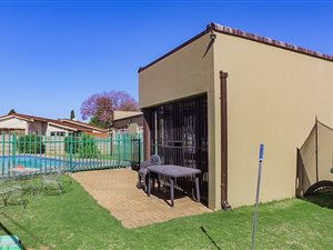 3 Bed House in Bonaero Park