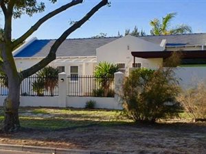 3 Bed House in Edgemead