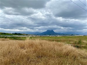 476 m² Land available in Sitari