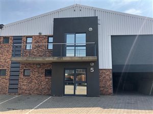 410 m² Industrial space in Brakpan North