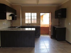 2 Bed Apartment in Meyerton South