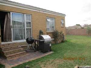 2 Bedroom House in Uitzicht