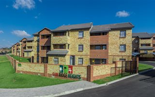 2 Bedroom Apartment in Erand Gardens