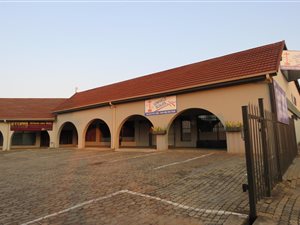 155 m² Office Space in White River