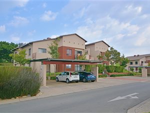 2 Bedroom Duplex in Jackal Creek Golf Estate