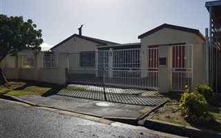4 Bedroom House in Thornton