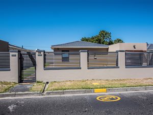3 Bed House in Ottery