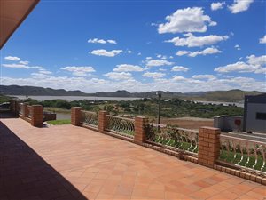 3 Bed House in Vanderkloof