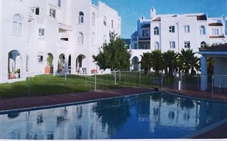 Bachelor apartment in Blouberg Sands