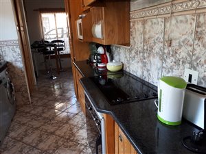 3 Bed House in Eldorette