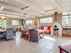 3 Bed House in Beverley Hills