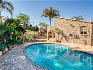 3 Bed House in Beverley Hills