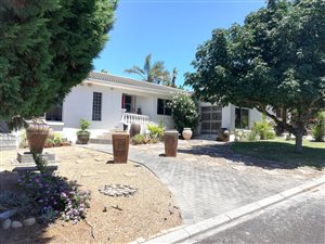 3 Bed House in Blommendal