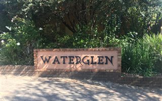 3 Bedroom Simplex in Constantia Park