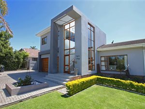 4 Bed House in Sonstraal