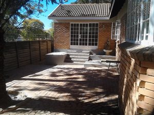 3 Bed House in Waterkloof Glen