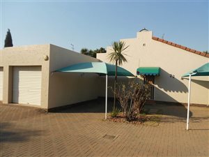 3 Bed Townhouse in Glen Marais