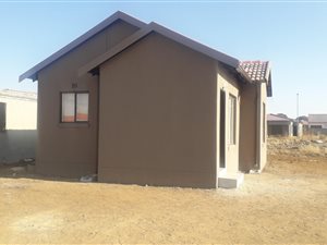 2 Bed House in Vanderbijlpark CE7