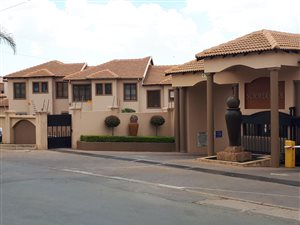 2 Bed Cluster in Noordheuwel