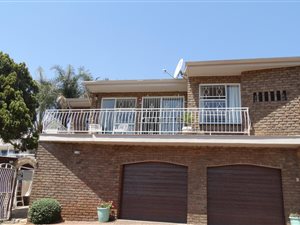 0.5 Bed Garden Cottage in Floracliffe