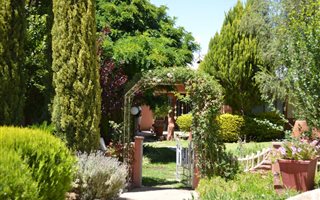 4 Bedroom House in Middelpos