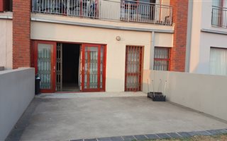 2 Bedroom Apartment in Midridge Park