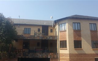 208 m² Commercial space in Honeydew