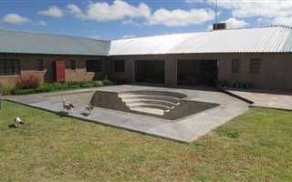 5.5 ha Farm in Tweefontein