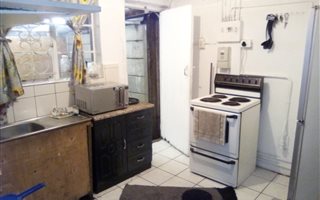 2 Bedroom House in Bonteheuwel