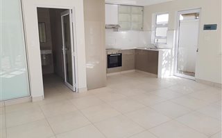 1 Bedroom House in Parktown North
