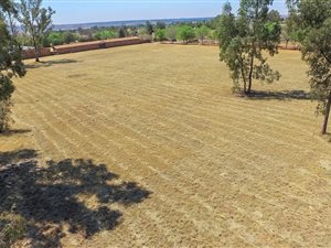 25.5 ha Land available in Eye of Africa