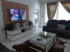 5 Bed House in Glenwood
