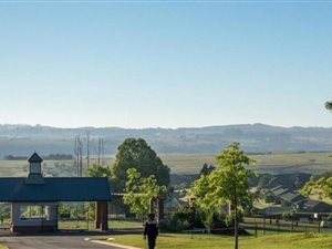 800 m² Land available in St Johns Village