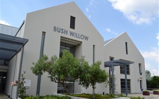 122 m² Commercial space in Lynnwood