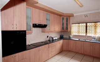 3 Bedroom House in Chrismar