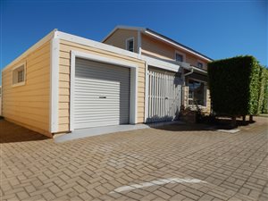 2 Bed Townhouse in Hartenbos