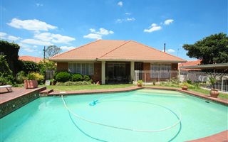 4 Bedroom House in Fairmount