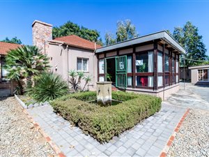 House in Riviera