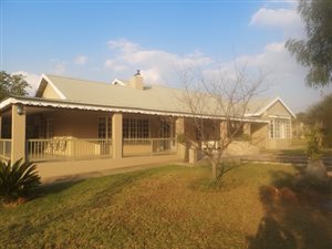 2 Bed House in Pebble Rock
