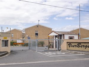 2 Bed Apartment in Bellair