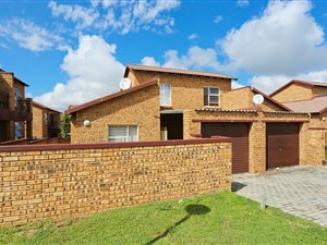 2 Bed Townhouse in Honeydew