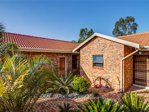 3 Bed Cluster in Pomona