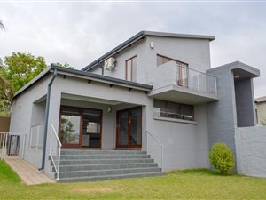 3 Bed House in Olympus AH