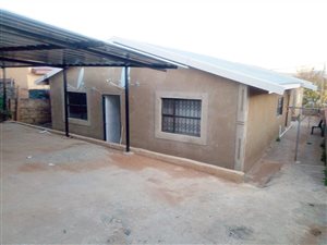 5 Bed House in Forderville