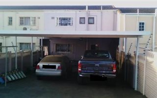 3 Bedroom Duplex in Whetstone