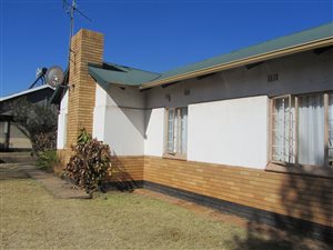 3 Bedroom House in Vanderbijlpark CW6