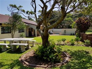 4 Bed House in Bazley Beach