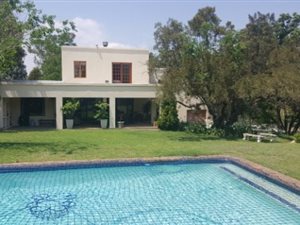 5 Bed House in Chartwell